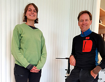 Øystein Rushfeldt får en selfie med nestleder Lea Justine Nesheim i Natur og Ungdom. Øystein Rushfeldt får en selfie med nestleder Lea Justine Nesheim i Natur og Ungdom.