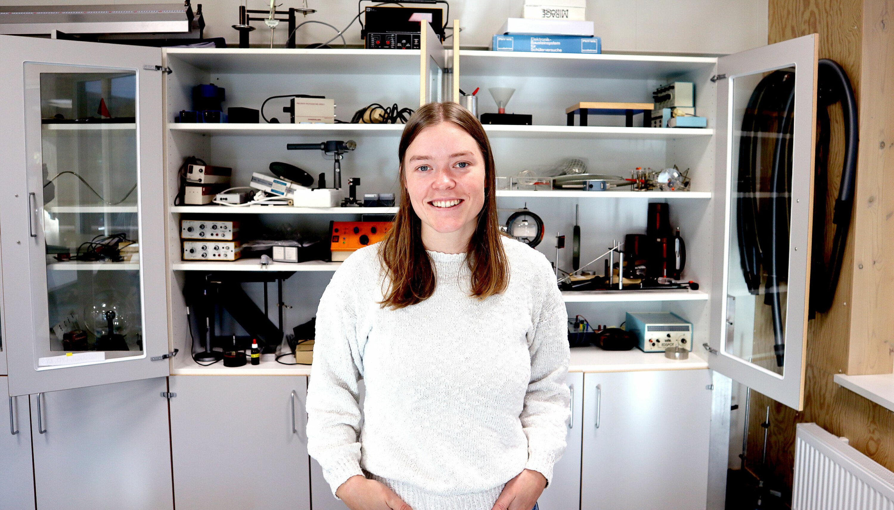 Alise Kløvstad jobber som fysikklærer på Hadsel videregående skole.