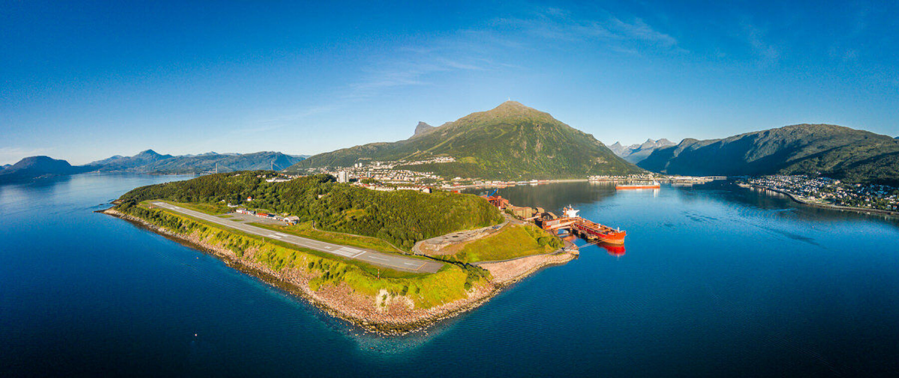 Den tidligere flyplassen på Framnes skal bli en av flere grønne industriparker i Ofoten. Den tidligere flyplassen på Framnes skal bli en av flere grønne industriparker i Ofoten.