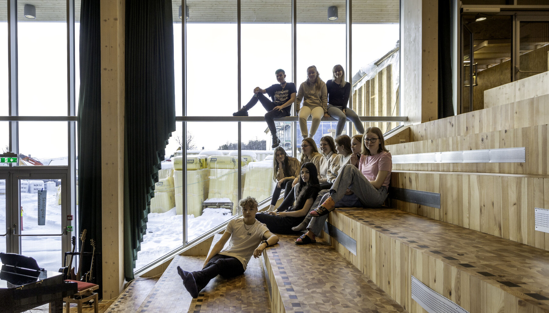 Skoleelevene i Evenes har fått en splitter ny skole – med plass til mange flere. Skoleelevene i Evenes har fått en splitter ny skole – med plass til mange flere.