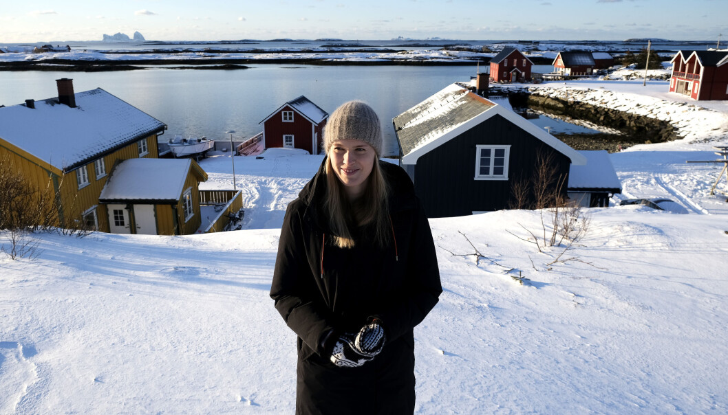 Sofie Lovise Thomassen (24) flyttet heim til Lovund. Sofie Lovise Thomassen (24) flyttet heim til Lovund.