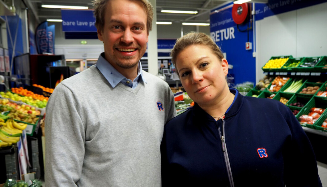 Ann Kristin Hoaas og Tom André Agnalt driver Rema Elvebakken i Alta. Ann Kristin Hoaas og Tom André Agnalt driver Rema Elvebakken i Alta.