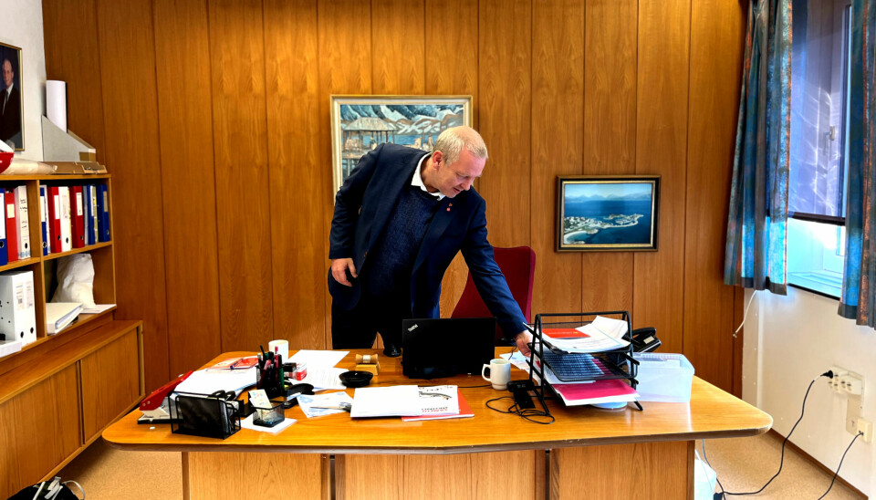 Ordfører Hugo Jacobsen på rådhusets historiske kontor.