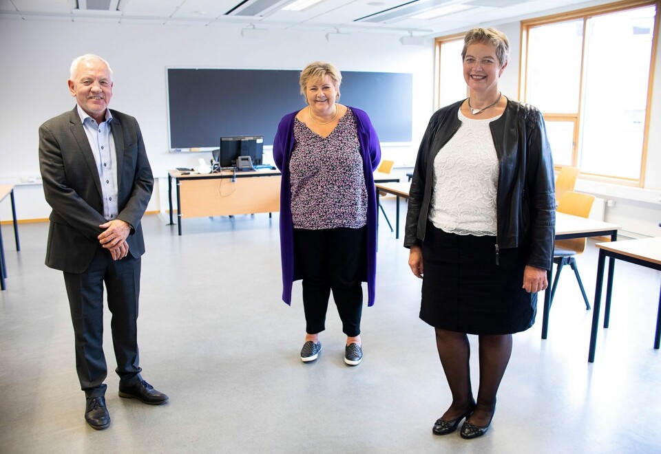 Daværende Statsminister Erna Solberg besøker Nord Universitet i 2020.