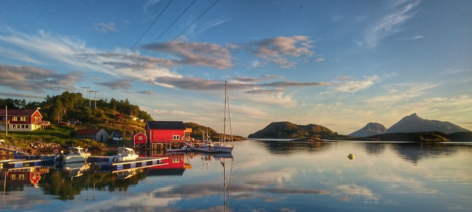 Øy etter øy etter øy, så langt øyet kan se. I Rødøy kan du leve det gode liv